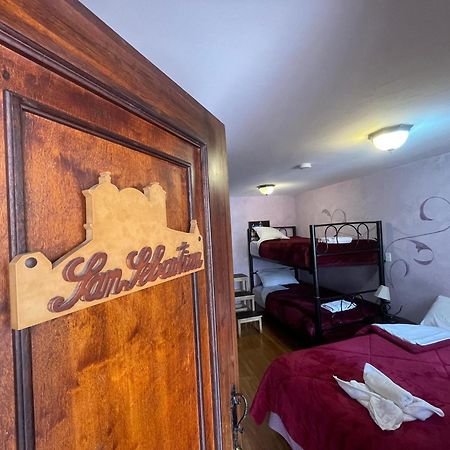 Hotel Golden Rest Latacunga Esterno foto