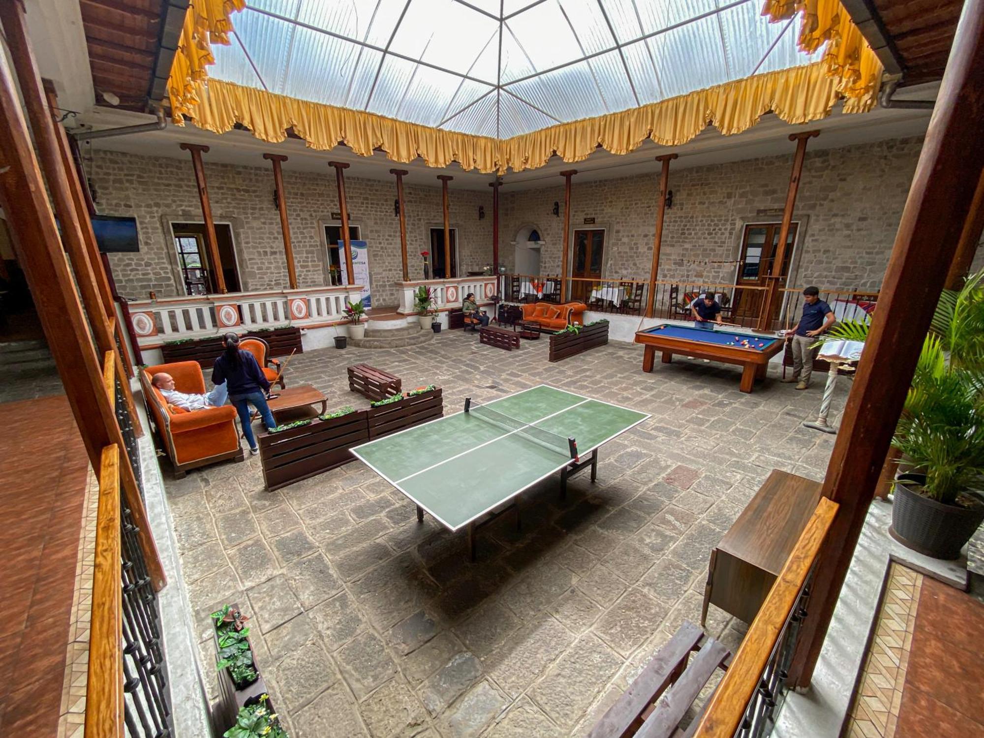 Hotel Golden Rest Latacunga Esterno foto