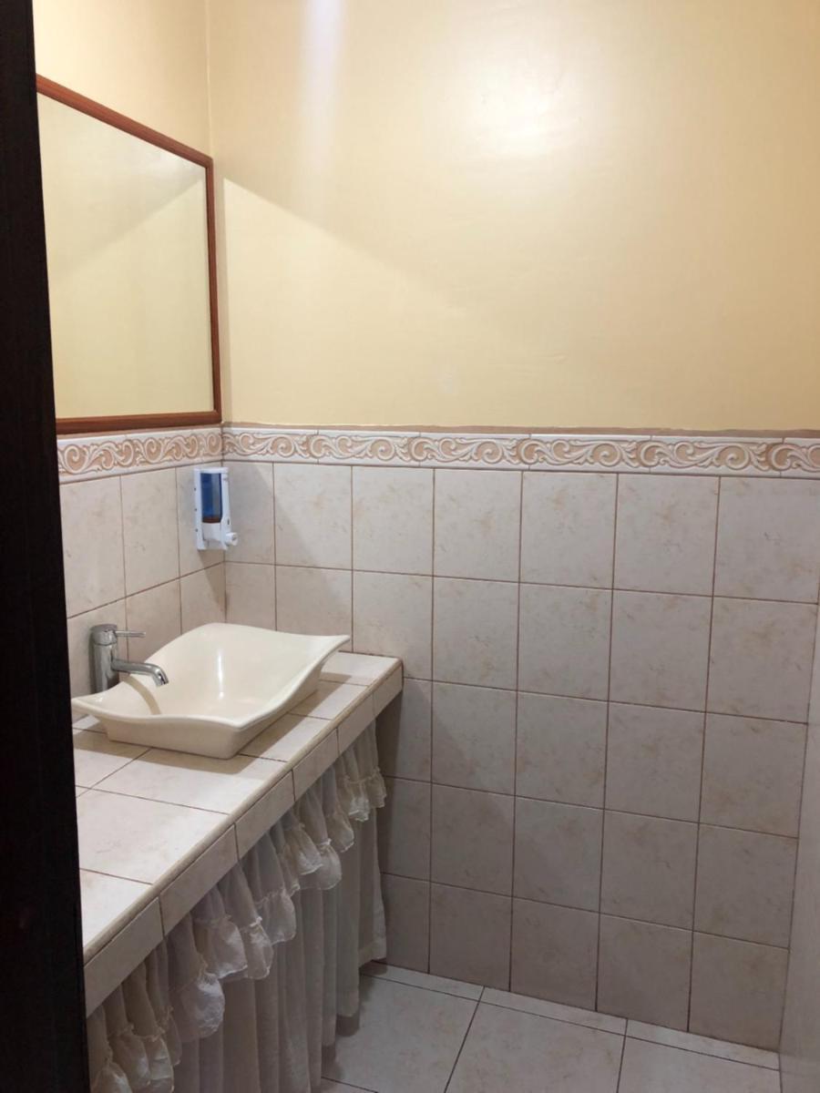 Hotel Golden Rest Latacunga Esterno foto
