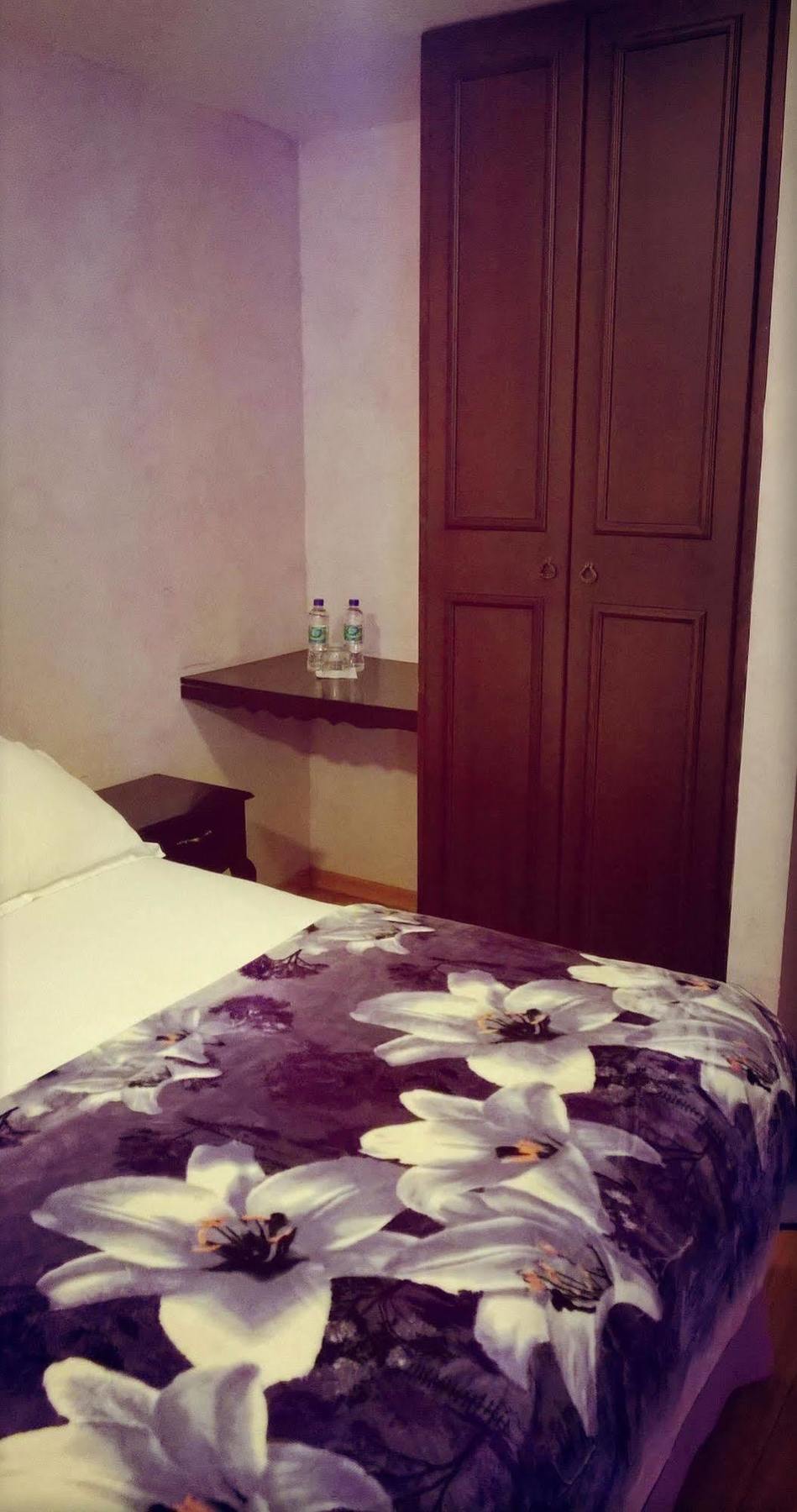 Hotel Golden Rest Latacunga Esterno foto